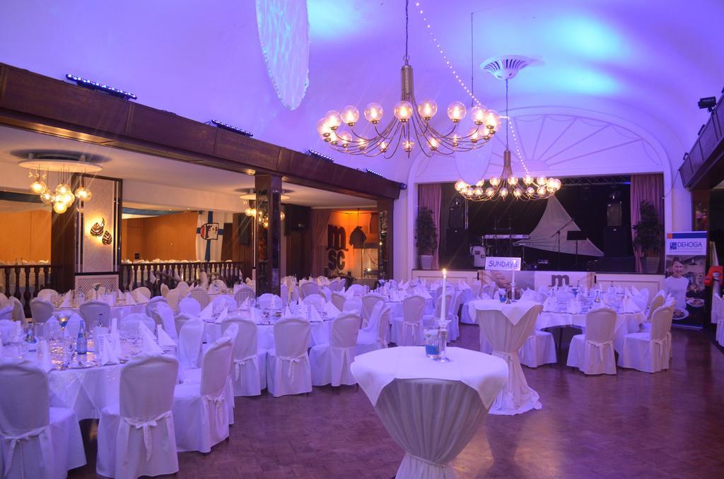 Hotel Zur Post Neubruchhausen Экстерьер фото