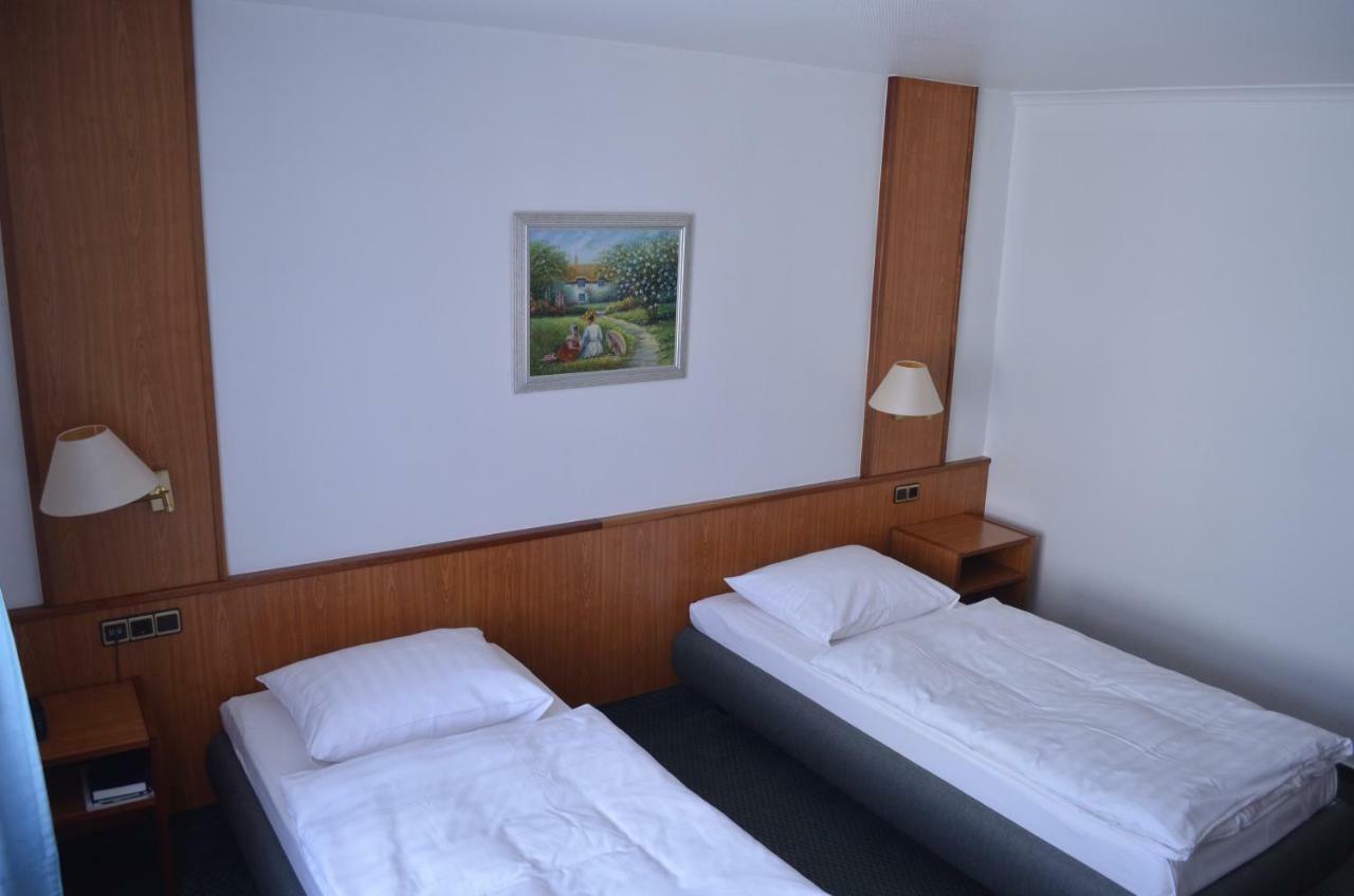 Hotel Zur Post Neubruchhausen Экстерьер фото